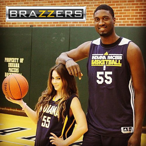 Co udělá jedno logo