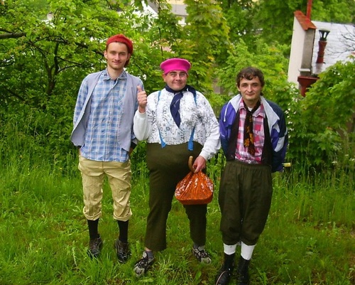 Dlouhý,  Široký a Krátkozraký